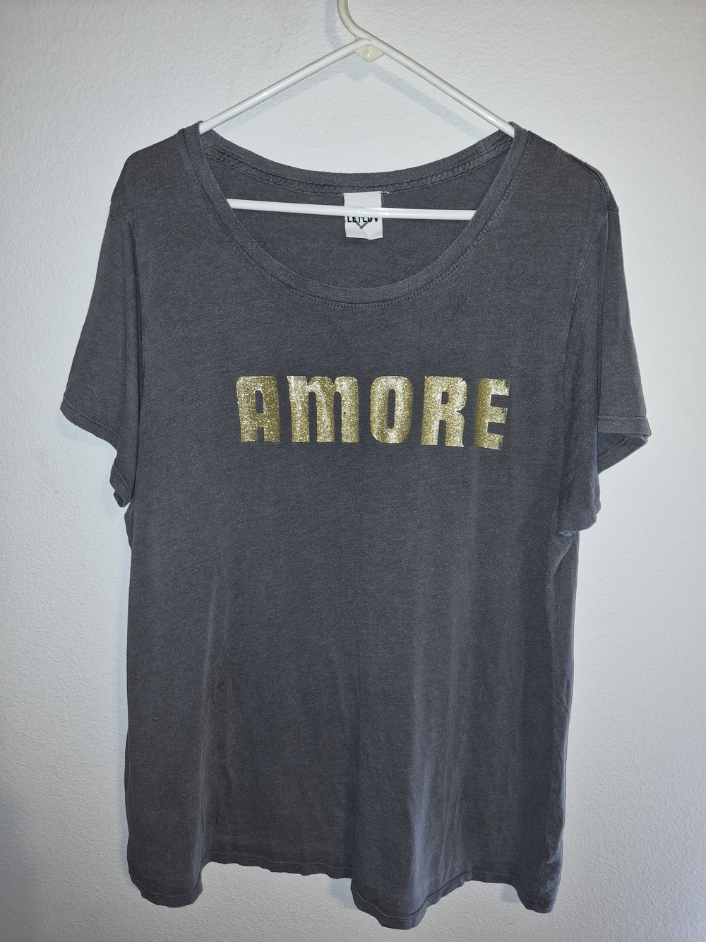 LETLUV for Anthropologie Gray AMORE Gold Glitter Knit Graphic Tee Shirt XL
